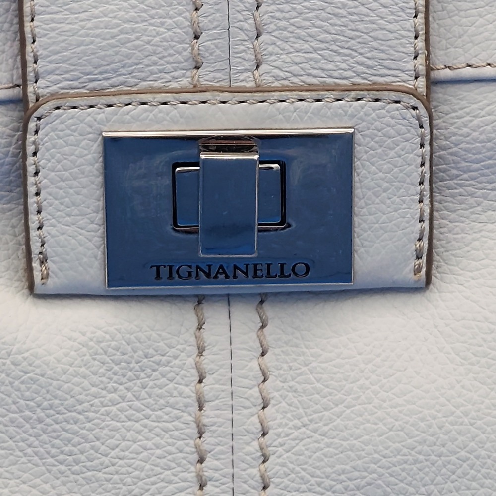 Tignanello Off White Crossbody Leather Purse lots of Pockets - Picture 3 of 9